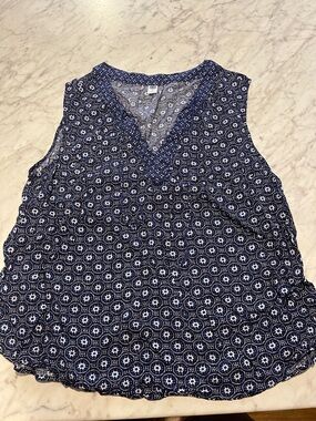 Old Navy Blue & White Printed V-Neck Tank Top